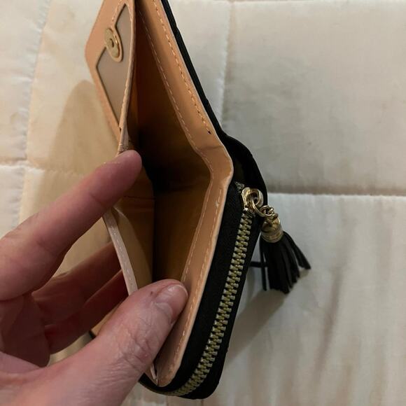 Wallet nwot small black and - Picture 7 of 8